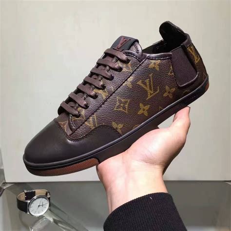 harga sepatu pantofel louis vuitton original